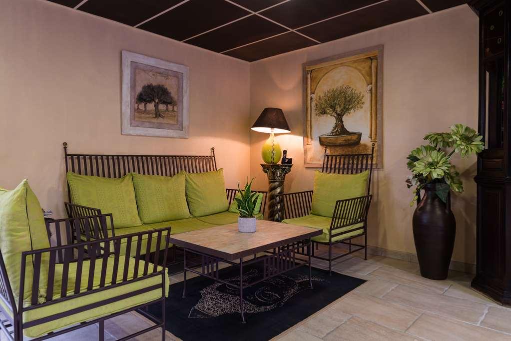 The Originals City, Hotel Le Village Provencal, Aix-En-Provence Nord Pertuis Konforlar fotoğraf