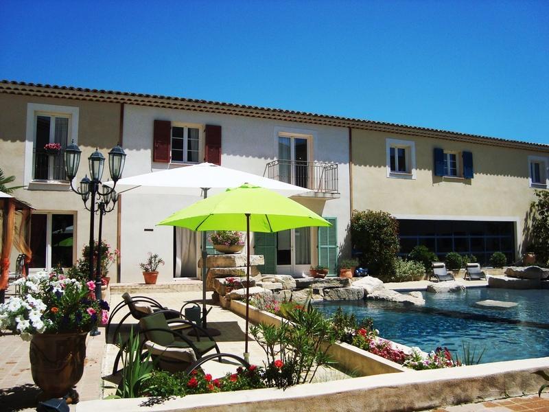 The Originals City, Hotel Le Village Provencal, Aix-En-Provence Nord Pertuis Dış mekan fotoğraf